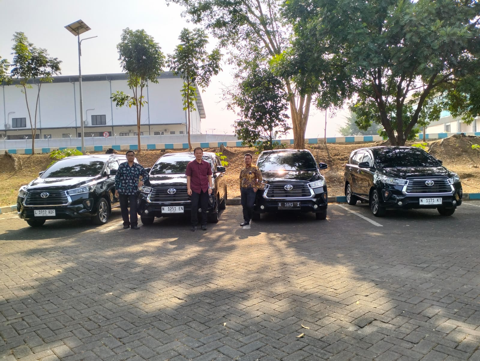 Rental Mobil Malang Ajeg Trans